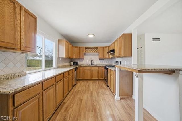 3521 Melinda PL, Virginia Beach, VA 23452