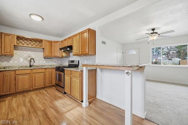 3521 Melinda PL, Virginia Beach, VA 23452