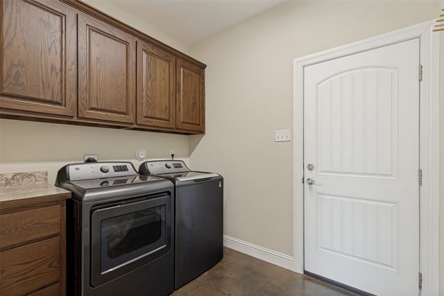 107 Indian Creek, Trenton, TX 75490