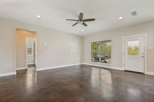 107 Indian Creek, Trenton, TX 75490