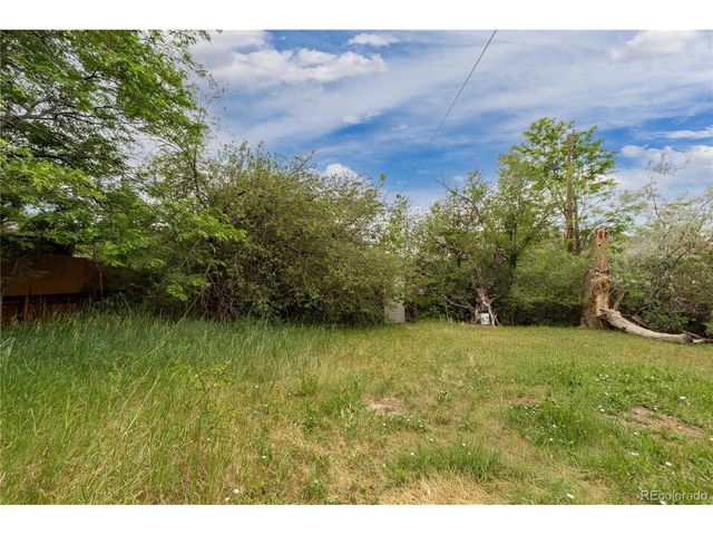 1259 Dearborn St, Aurora, CO 80011