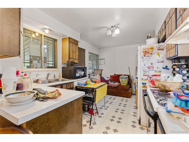 1259 Dearborn St, Aurora, CO 80011