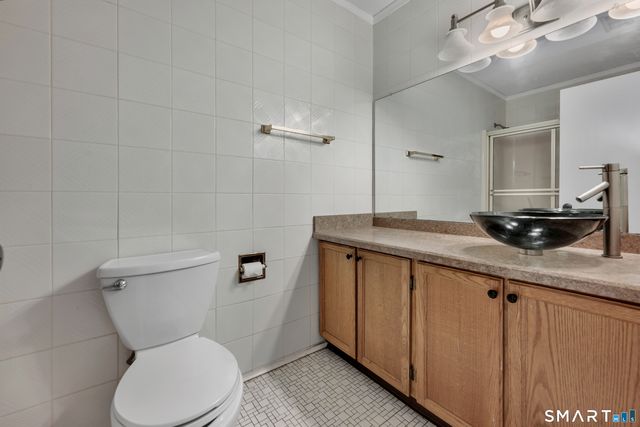 14 Canterbury Lane 14, Avon, CT 06001