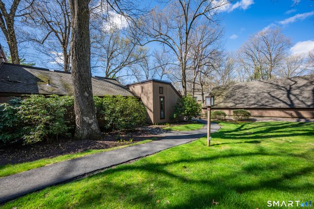 14 Canterbury Lane 14, Avon, CT 06001