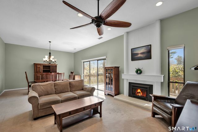 14 Canterbury Lane 14, Avon, CT 06001