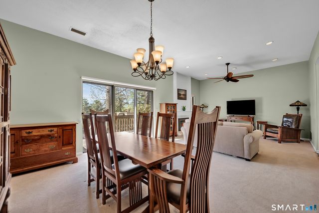 14 Canterbury Lane 14, Avon, CT 06001