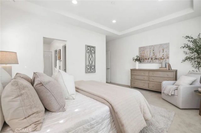202 Rose Arch, Irvine, CA 92620