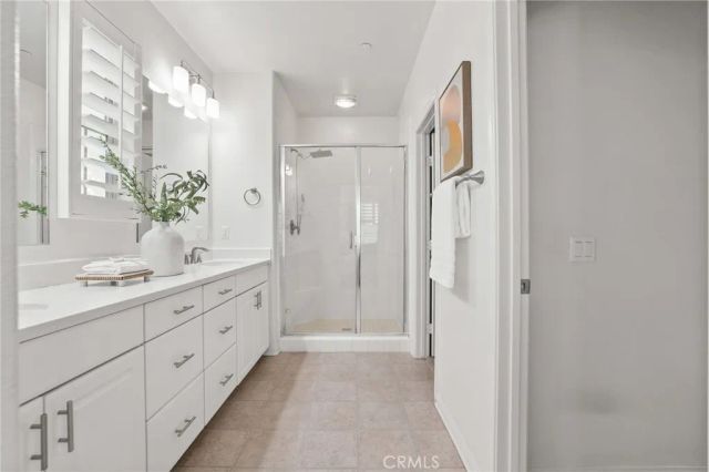 202 Rose Arch, Irvine, CA 92620