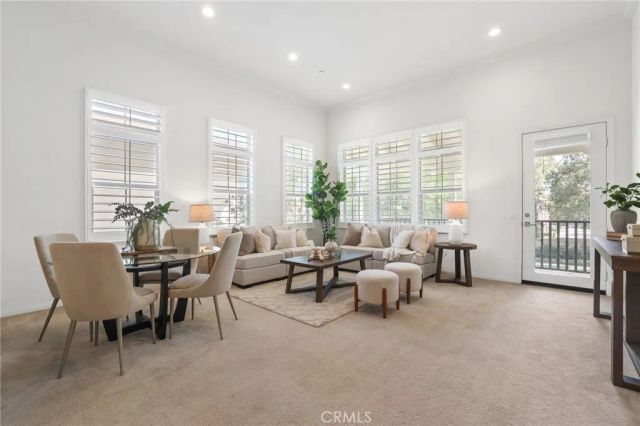 202 Rose Arch, Irvine, CA 92620