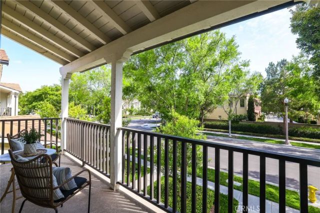 202 Rose Arch, Irvine, CA 92620