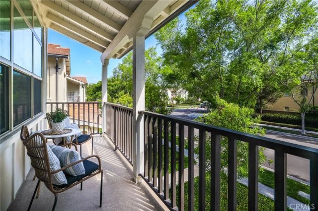 202 Rose Arch, Irvine, CA 92620