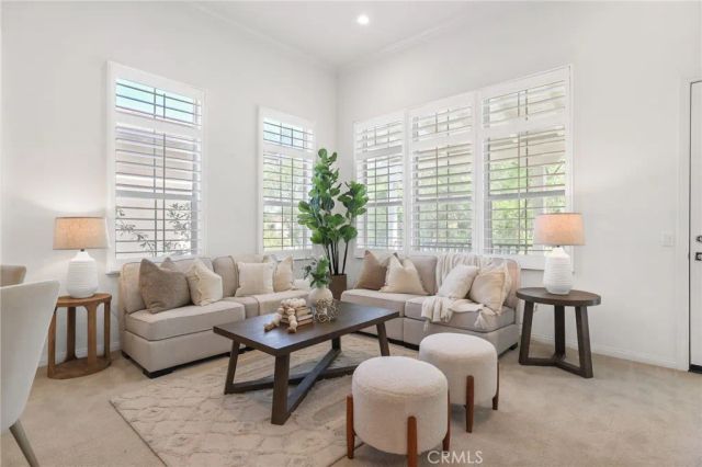 202 Rose Arch, Irvine, CA 92620