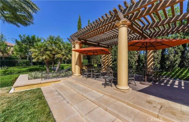202 Rose Arch, Irvine, CA 92620