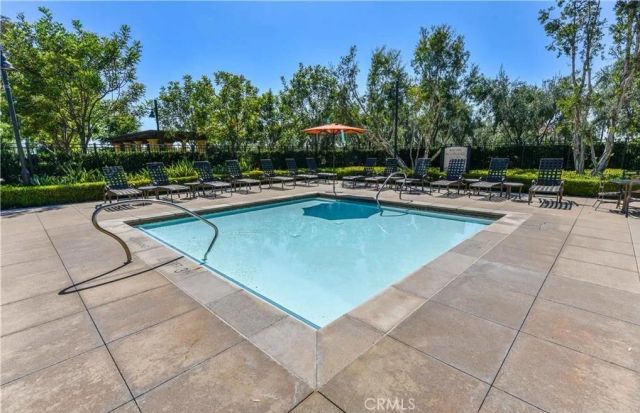 202 Rose Arch, Irvine, CA 92620