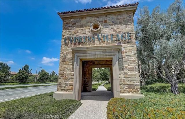 202 Rose Arch, Irvine, CA 92620