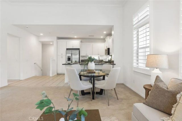 202 Rose Arch, Irvine, CA 92620