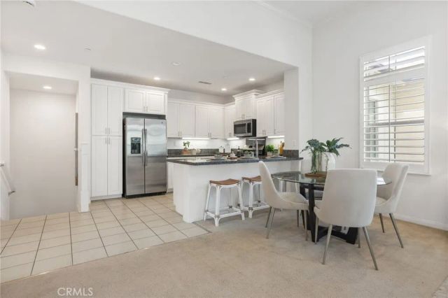 202 Rose Arch, Irvine, CA 92620