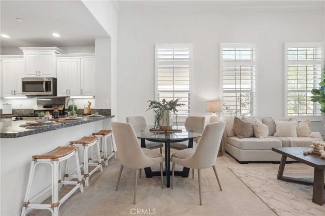 202 Rose Arch, Irvine, CA 92620