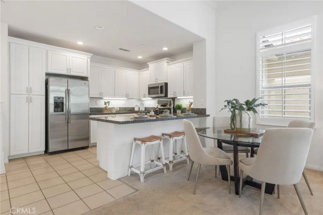 202 Rose Arch, Irvine, CA 92620
