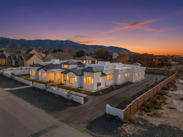 11704 Anaheim Avenue NE, Albuquerque, NM 87122