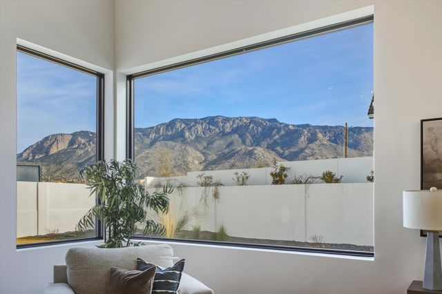 11704 Anaheim Avenue NE, Albuquerque, NM 87122