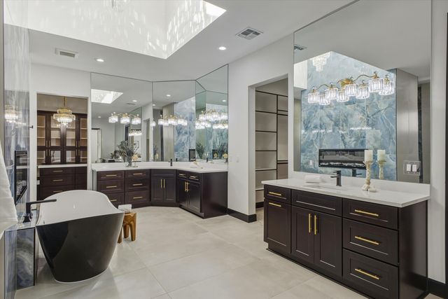 11704 Anaheim Avenue NE, Albuquerque, NM 87122