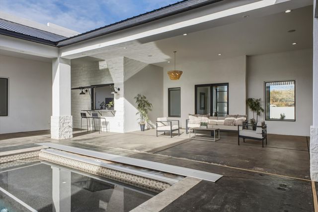 11704 Anaheim Avenue NE, Albuquerque, NM 87122