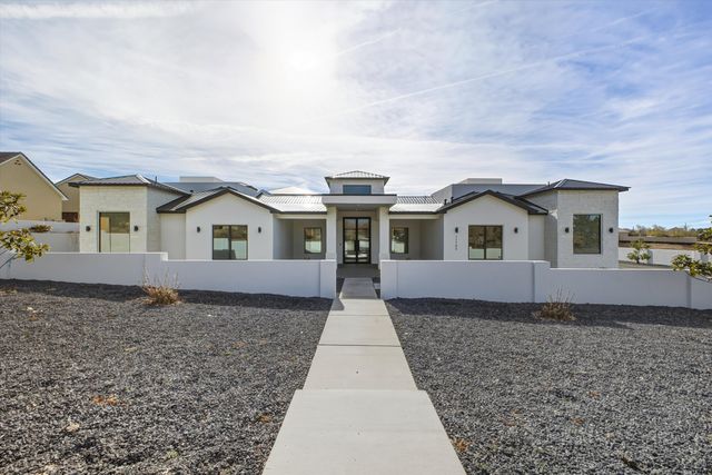 11704 Anaheim Avenue NE, Albuquerque, NM 87122