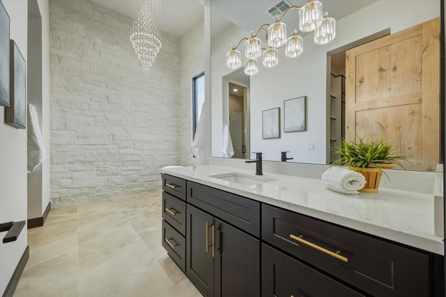 11704 Anaheim Avenue NE, Albuquerque, NM 87122