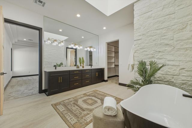 11704 Anaheim Avenue NE, Albuquerque, NM 87122