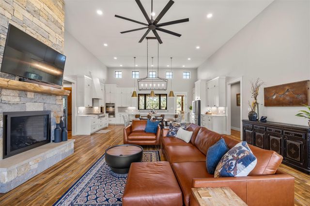 185 Puerto Rico DR, Wimberley, TX 78676