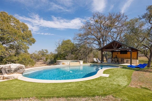 185 Puerto Rico DR, Wimberley, TX 78676