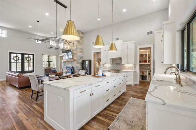 185 Puerto Rico DR, Wimberley, TX 78676