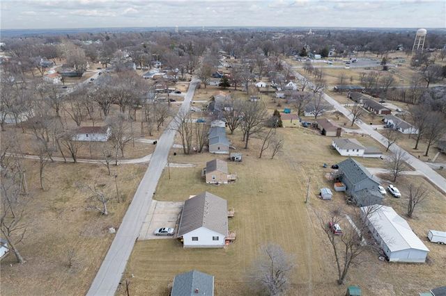 1508 W William Street, Savannah, MO 64485