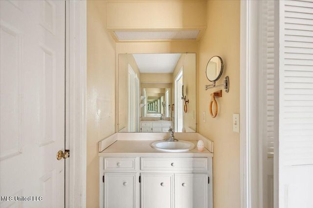 200 Hawthorne Drive, Madison, MS 39110