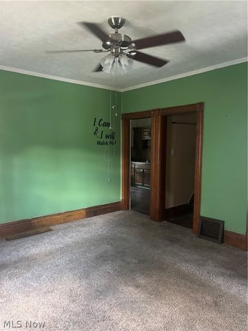 26 Hyde Avenue, Niles, OH 44446