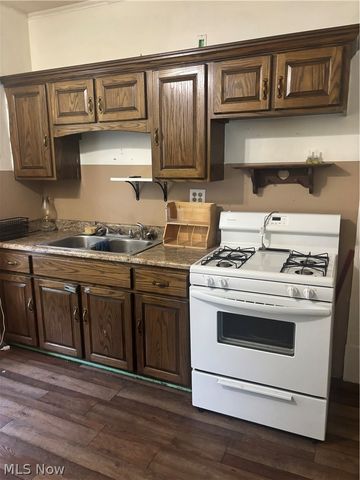 26 Hyde Avenue, Niles, OH 44446