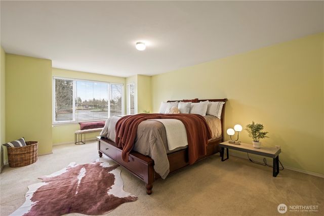 512 29th Ave SE, Puyallup, WA 98374