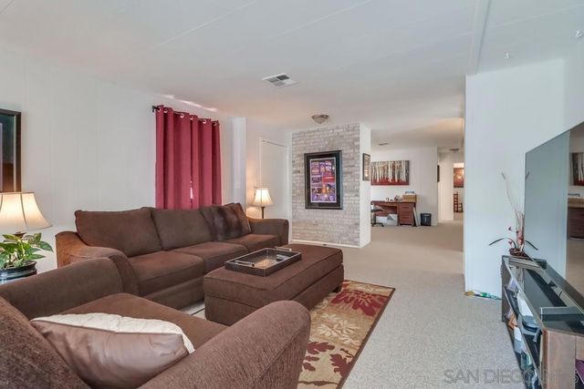8301 Mission Gorge Rd 194, Santee, CA 92071