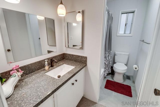 8301 Mission Gorge Rd 194, Santee, CA 92071