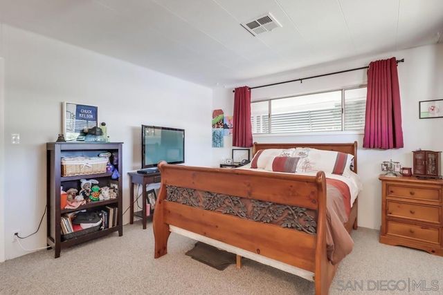 8301 Mission Gorge Rd 194, Santee, CA 92071