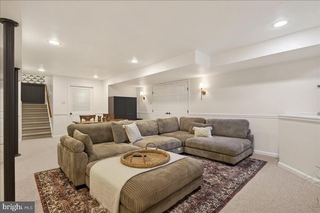 152 IVY LN, Zieglerville, PA 19492