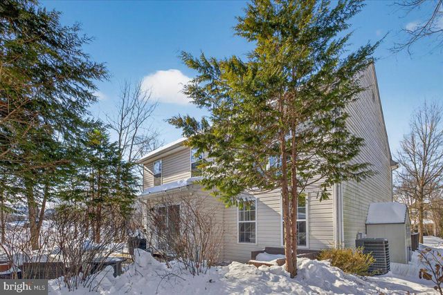 152 IVY LN, Zieglerville, PA 19492