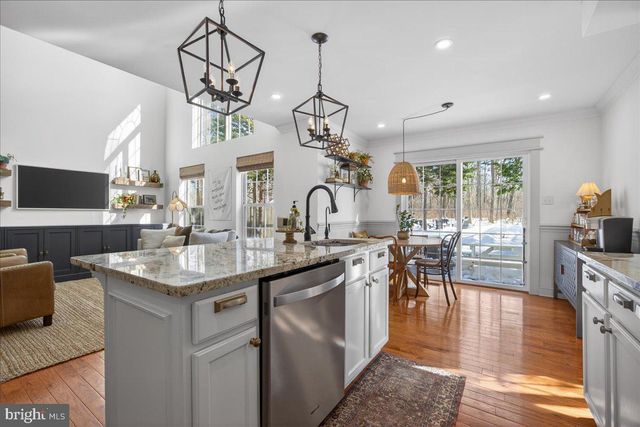 152 IVY LN, Zieglerville, PA 19492