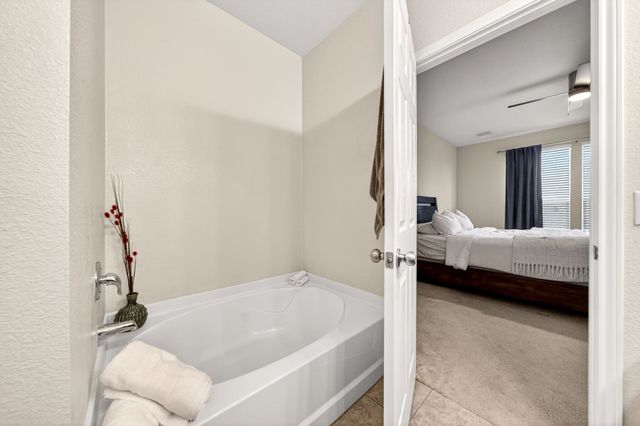 833 Lemongrass Court, Fort Worth, TX 76131