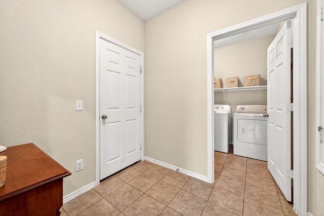 833 Lemongrass Court, Fort Worth, TX 76131