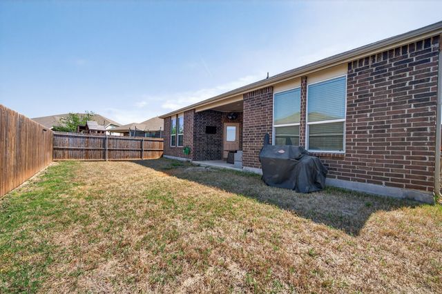 833 Lemongrass Court, Fort Worth, TX 76131