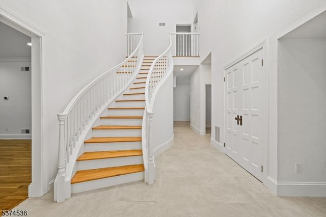 201 Dryden Rd, Bernardsville Boro, NJ 07924