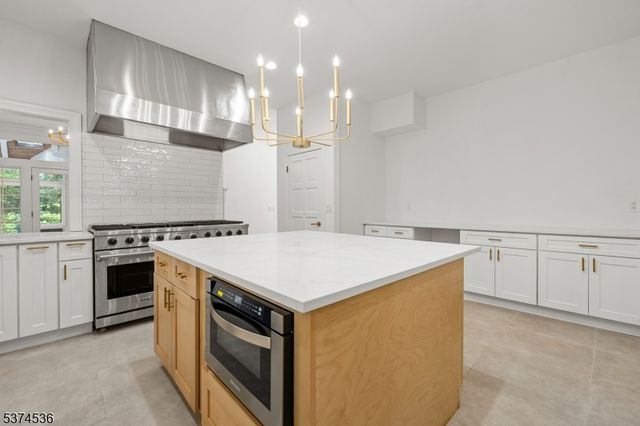 201 Dryden Rd, Bernardsville Boro, NJ 07924