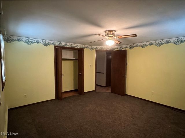 7360 N Meadowpark Drive, Walton Hills, OH 44146